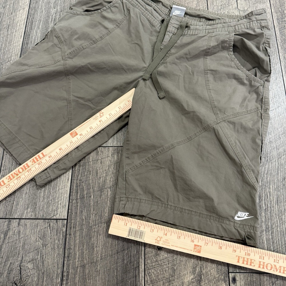 Vintage Nike Sportswear Shorts Womens Medium Green Chino Bermuda Outdoors Hiking - Picture 6 of 10